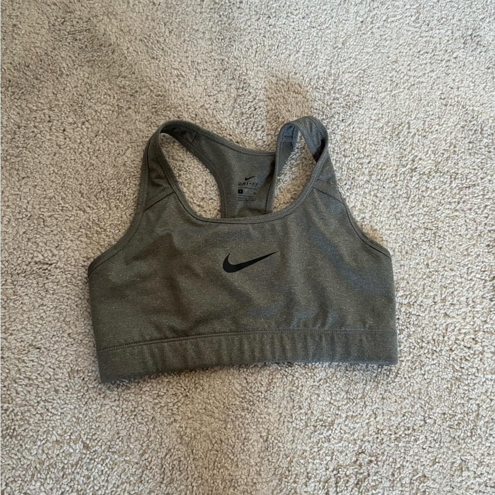 grey nike sports bra